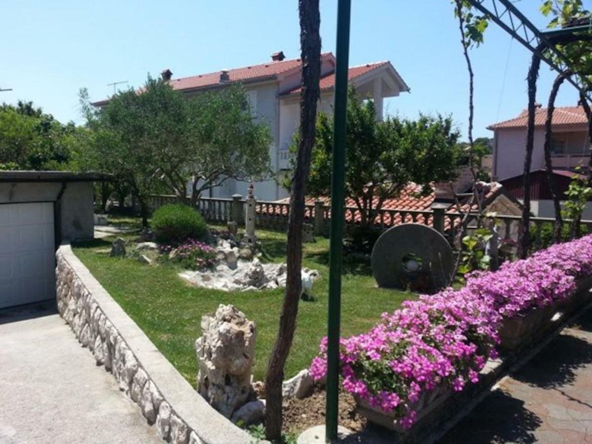 Apartman Marcela Palit Exterior photo