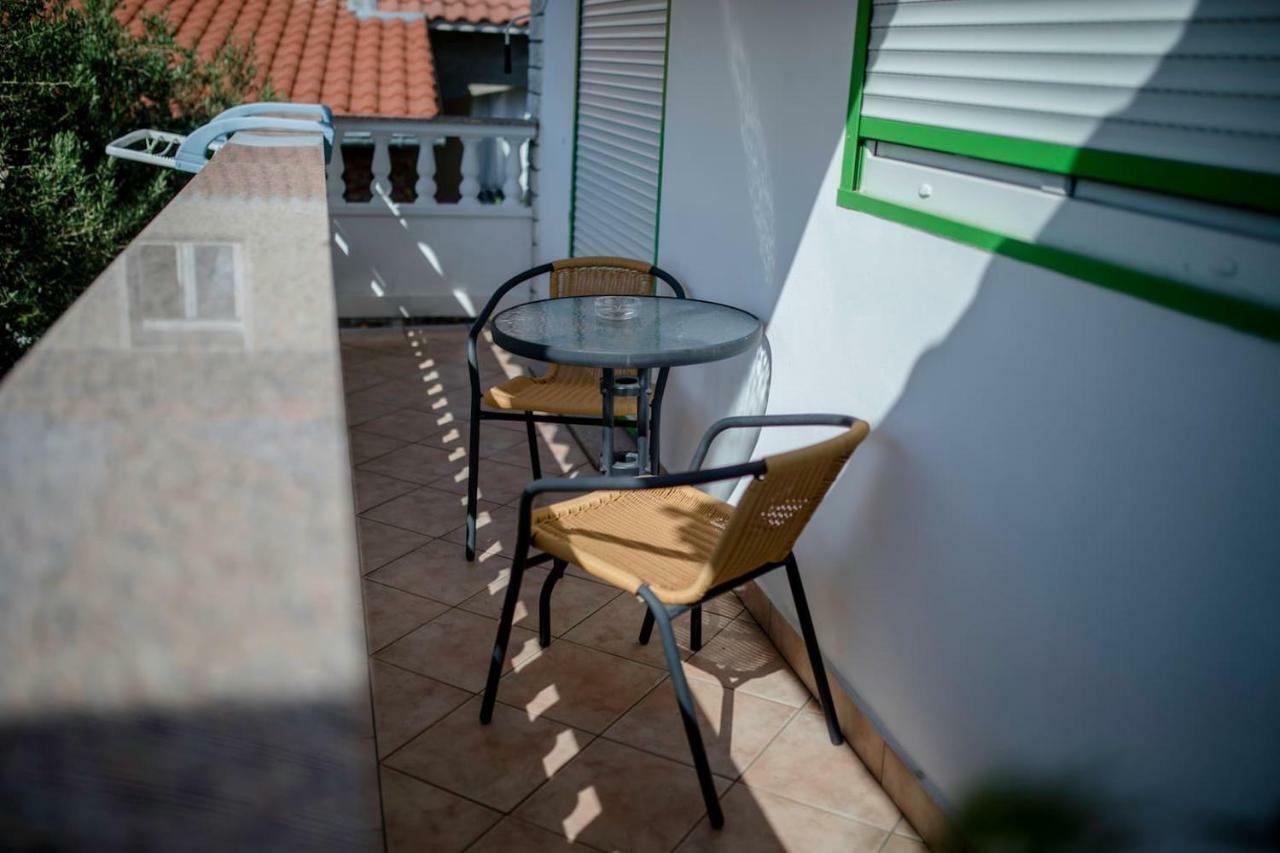 Apartman Marcela Palit Exterior photo