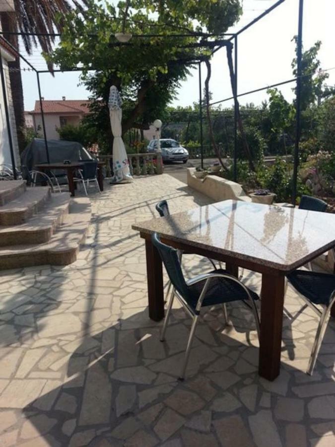 Apartman Marcela Palit Exterior photo