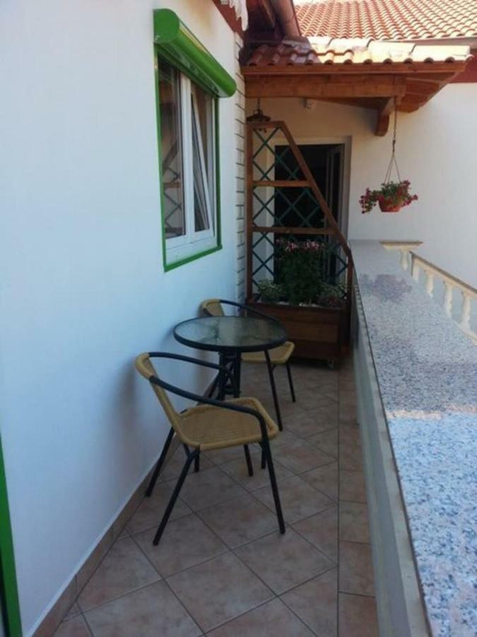 Apartman Marcela Palit Exterior photo