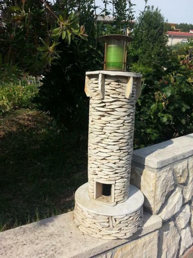 Apartman Marcela Palit Exterior photo
